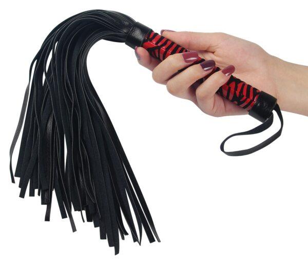 Whip Me Baby Swift 38cm Negro-Rojo-LoveToy (Fun Distri) EAN: 6970260902434