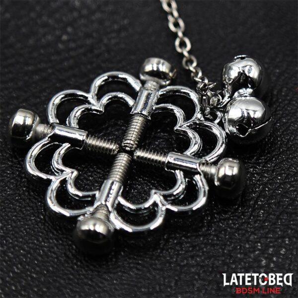Pinzas de Metal para Pezones Cadena y Cascabeles-LATETOBED BDSM LINE (LoveCherry) EAN: 8436615001057 - Imagen 4