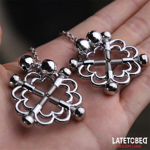 Pinzas de Metal para Pezones Cadena y Cascabeles-LATETOBED BDSM LINE (LoveCherry) EAN: 8436615001057 - Imagen 5