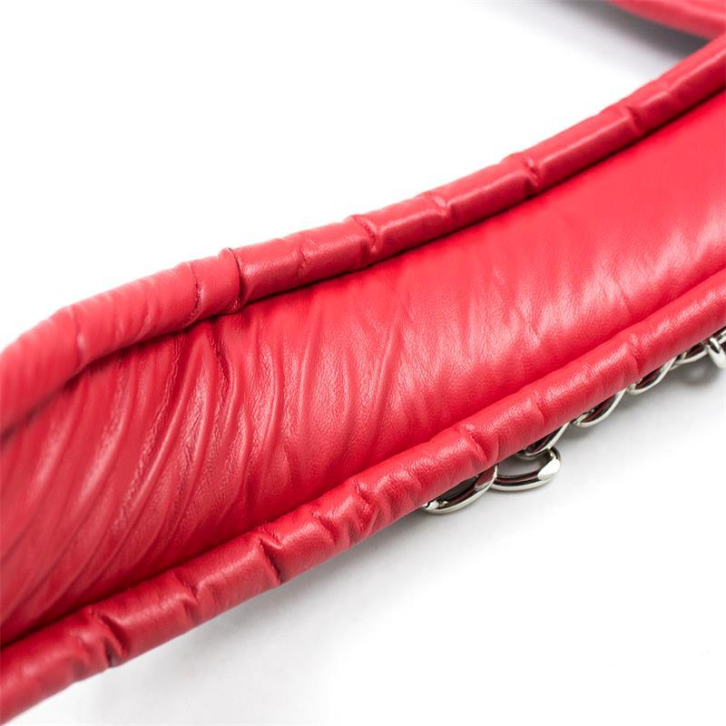Collar con Correa de Metal e Interior Acolchado Negro/Rojo-LATETOBED BDSM LINE (LoveCherry) EAN: 8436583794883.0 - Imagen 4