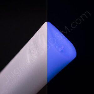 Vela neón para shibari - Blanco neón. Parafina. 2,6 x 20 x 4,6 cm.-REGO IGNEM (Rego Ignem)