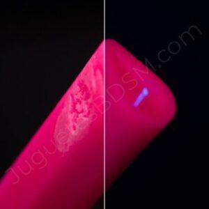 Vela neón para shibari - Rosa neón. Parafina. 2,6 x 20 x 4,6 cm.-REGO IGNEM (Rego Ignem)